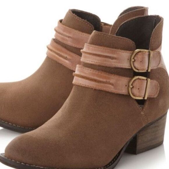 Steve Madden Raskal Suede women's bootie boots buckle 8 - Picture 10 of 11